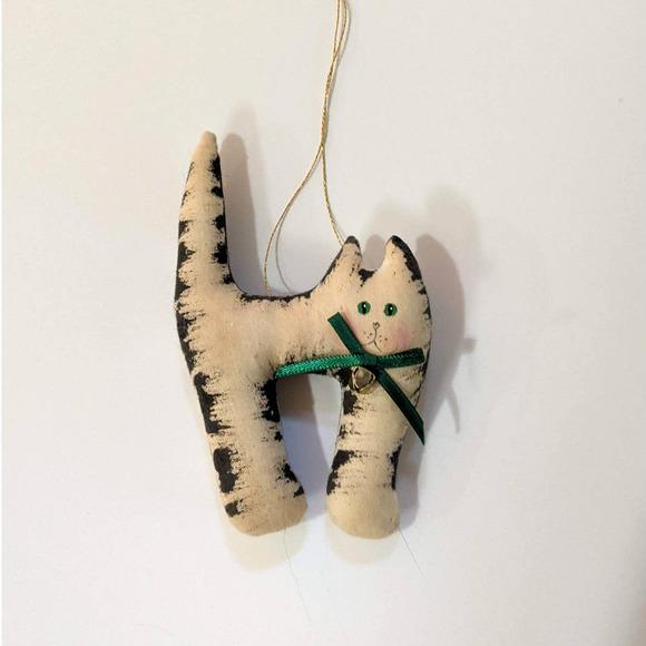 Vintage Rustic Folk Art Fabric Cat Christmas Ornament, 90's Stuffed Cat Ornament - Picture 1 of 7